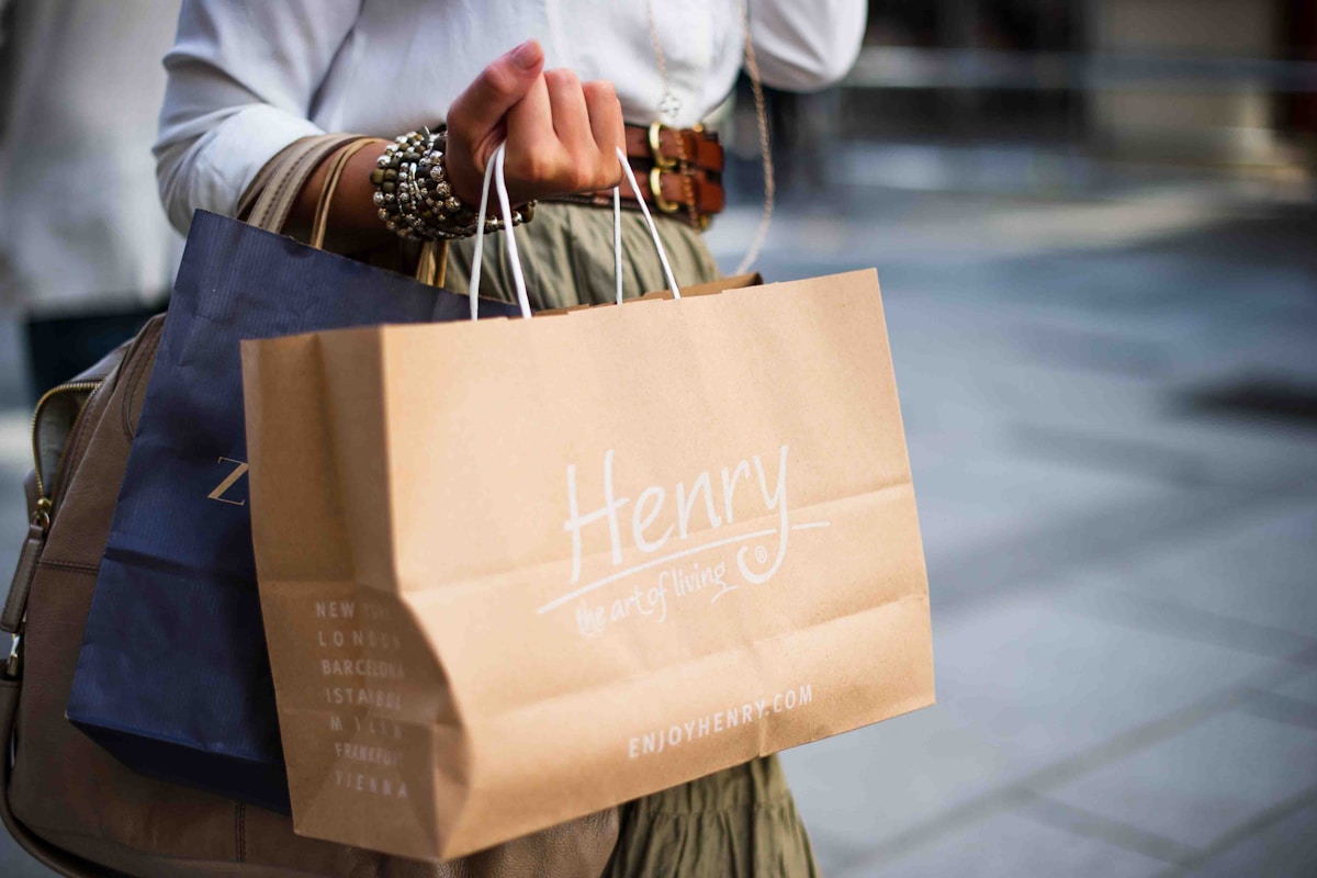 Daily Briefing (Apr 12): U.S. Retail Sales Surprise to the Upside as Consumers Keep Spending